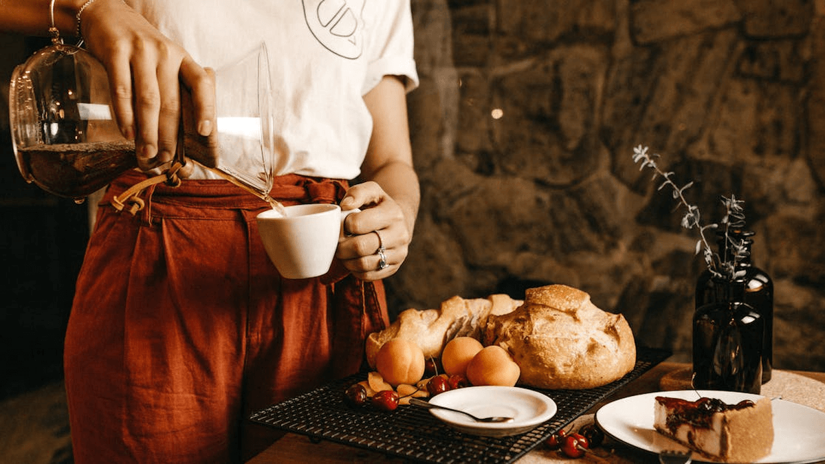 server working for tips getting ready for deductions in 2025