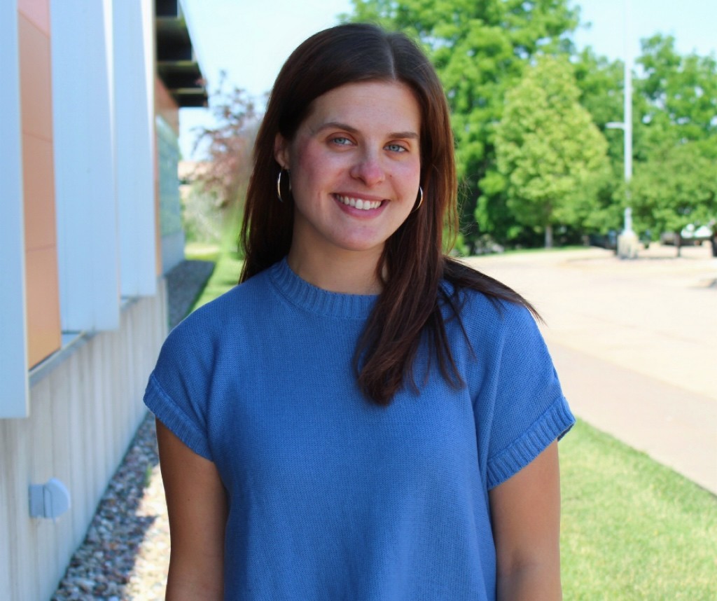 Emma Reinhardt, Executive Assistant at Topel Forman, a Chicago CPA firm